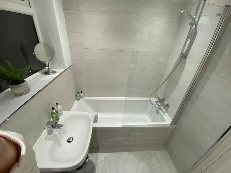 Thornton  Wharfedale Lodge- Bungalow-3 Bed, 2 Bath, Amazing! מראה חיצוני תמונה